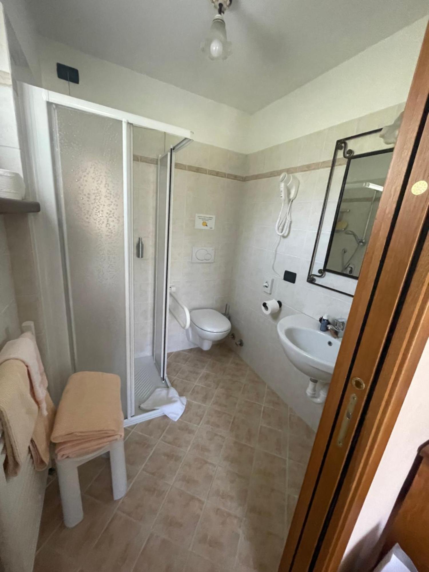 Hotel Le Petit Abri Champoluc Luaran gambar
