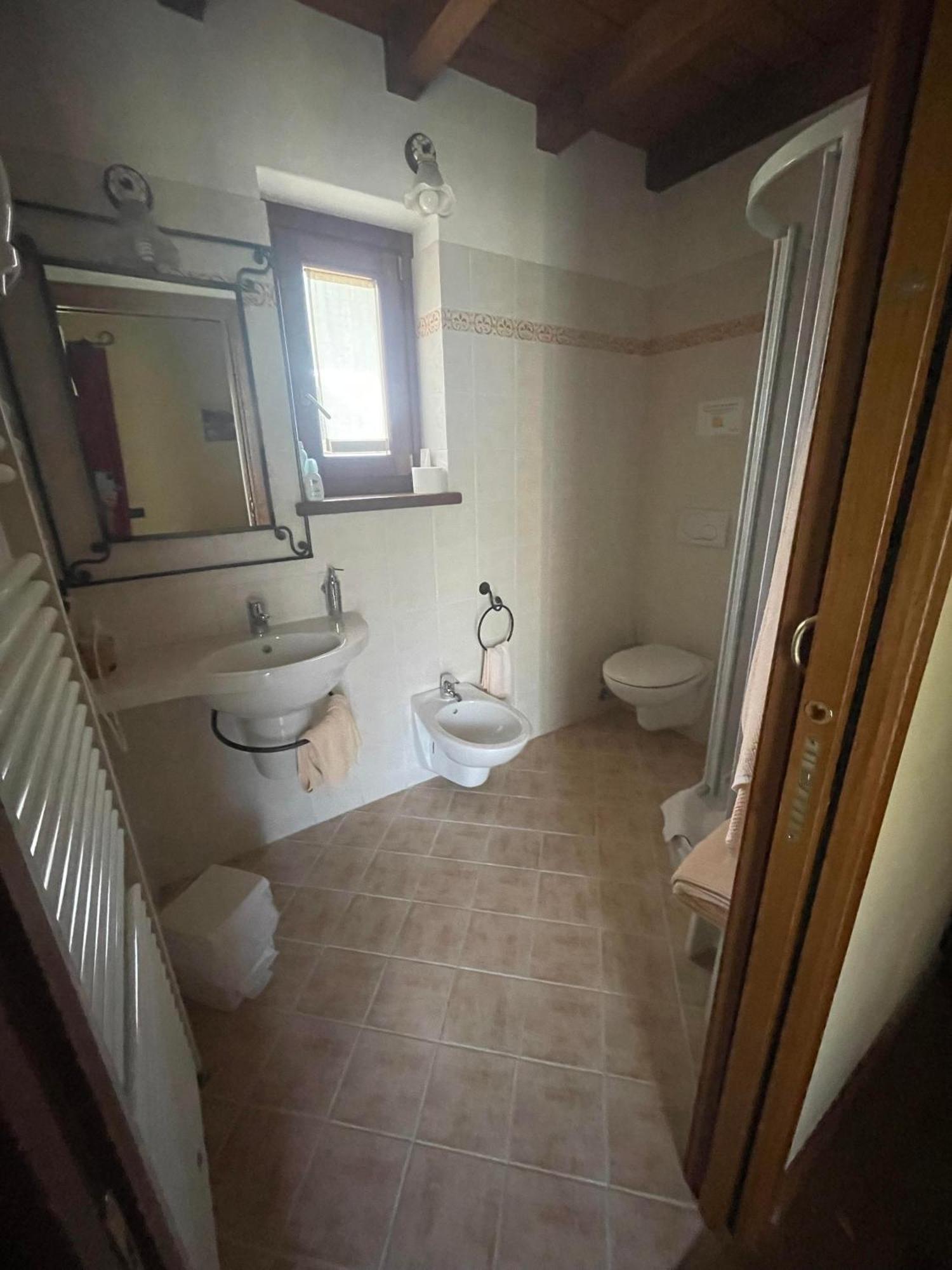 Hotel Le Petit Abri Champoluc Luaran gambar
