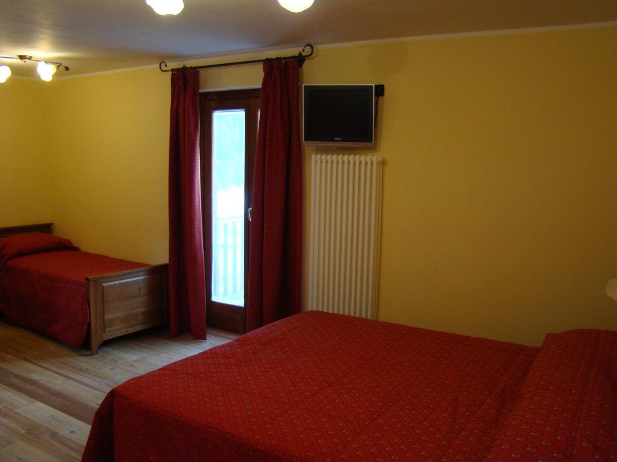 Hotel Le Petit Abri Champoluc Bilik gambar